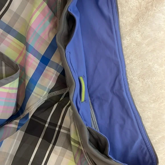 EUC Lululemon Women Size 4 Rad Plaid Tracker Speed Shorts II